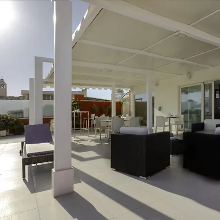33 Baroni Hotel