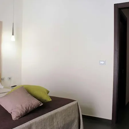 فندق 33 باروني 4*