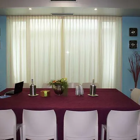33 Baroni Hotel 4*